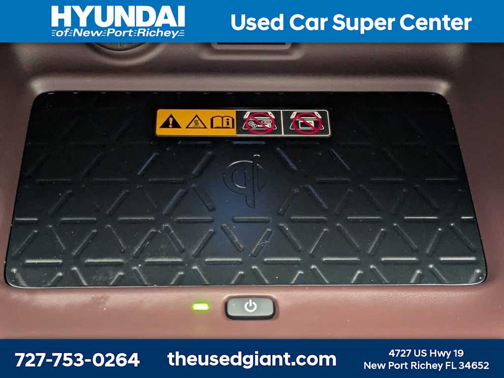 Thumbnail: 2025 Toyota RAV4 - 32