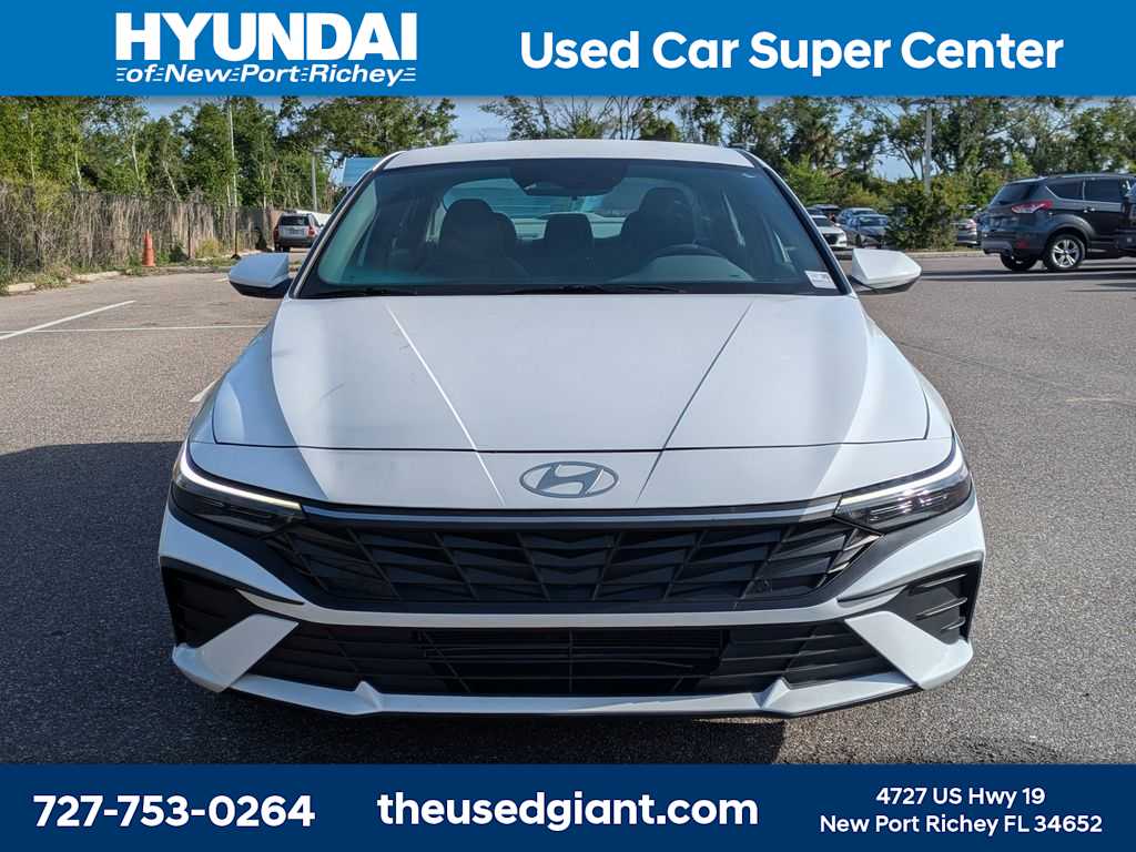 Thumbnail: 2024 Hyundai Elantra - 8