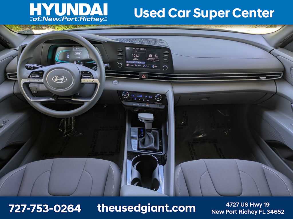 Thumbnail: 2025 Hyundai Elantra - 16