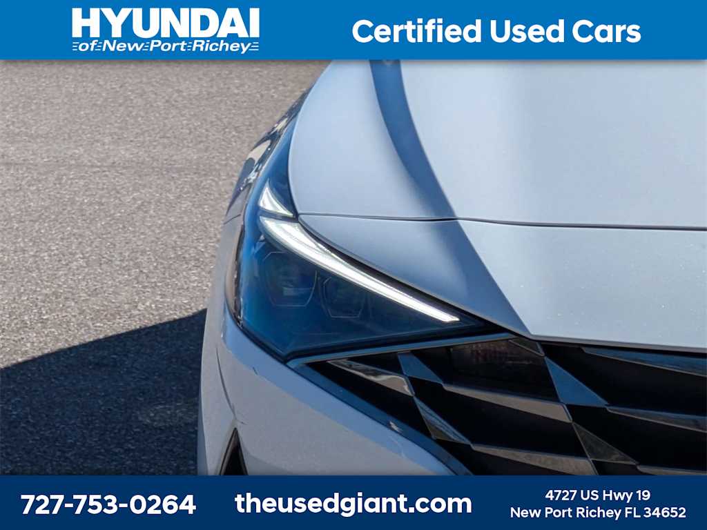 Thumbnail: 2022 Hyundai Elantra - 9