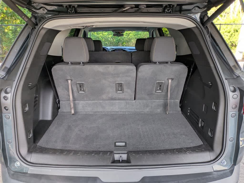 Thumbnail: 2020 Chevrolet Traverse - 12