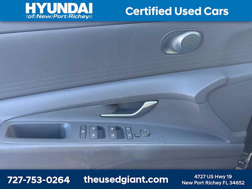 Thumbnail: 2023 Hyundai Elantra - 9