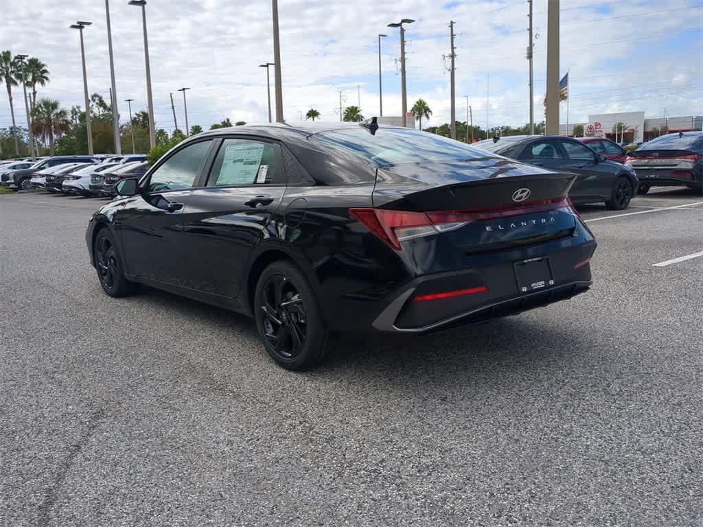 Thumbnail: 2026 Hyundai Elantra - 4