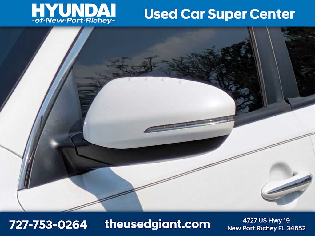 Thumbnail: 2013 Kia Optima - 11