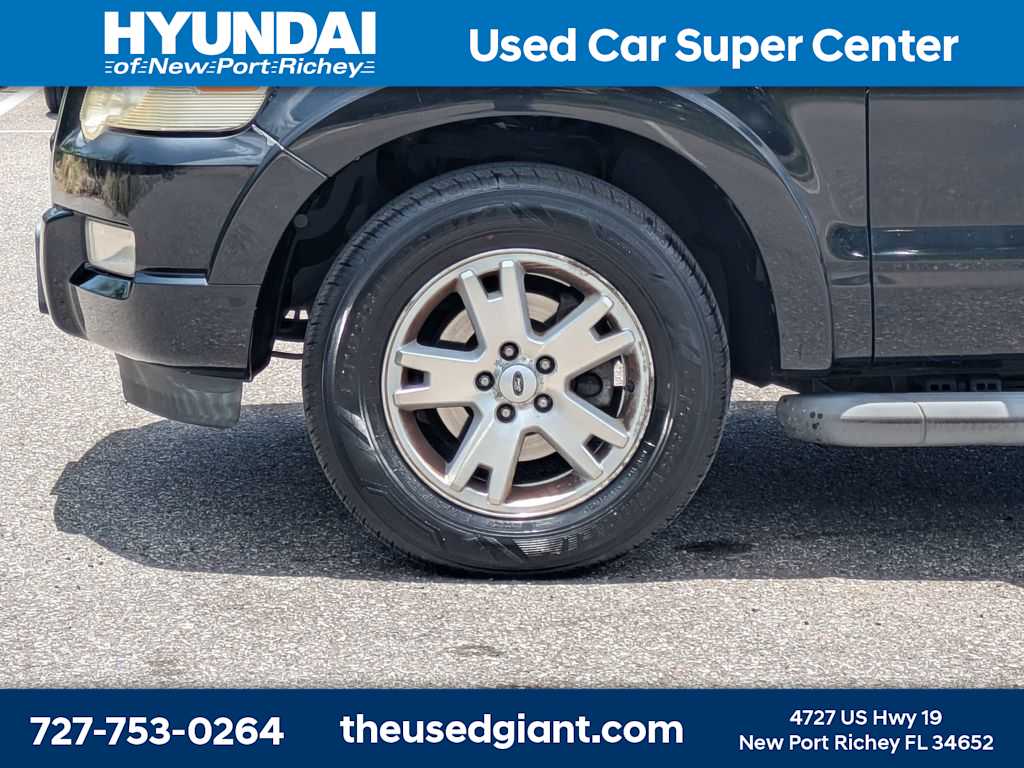 Thumbnail: 2010 Ford Explorer - 10