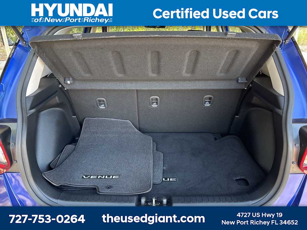 2022 Hyundai Venue Limited 10