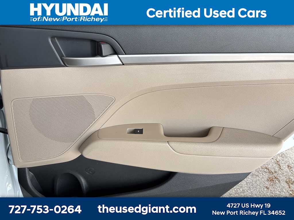 Thumbnail: 2019 Hyundai Elantra - 17