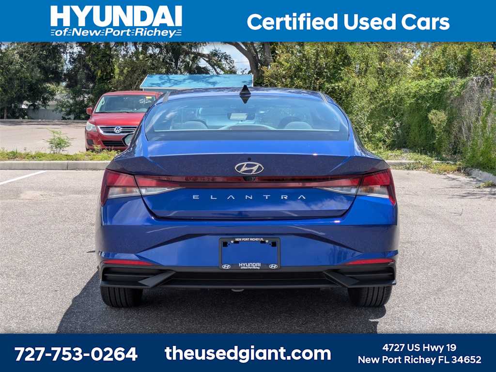 Thumbnail: 2023 Hyundai Elantra - 3