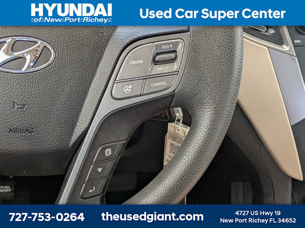 Thumbnail: 2016 Hyundai Santa Fe - 28