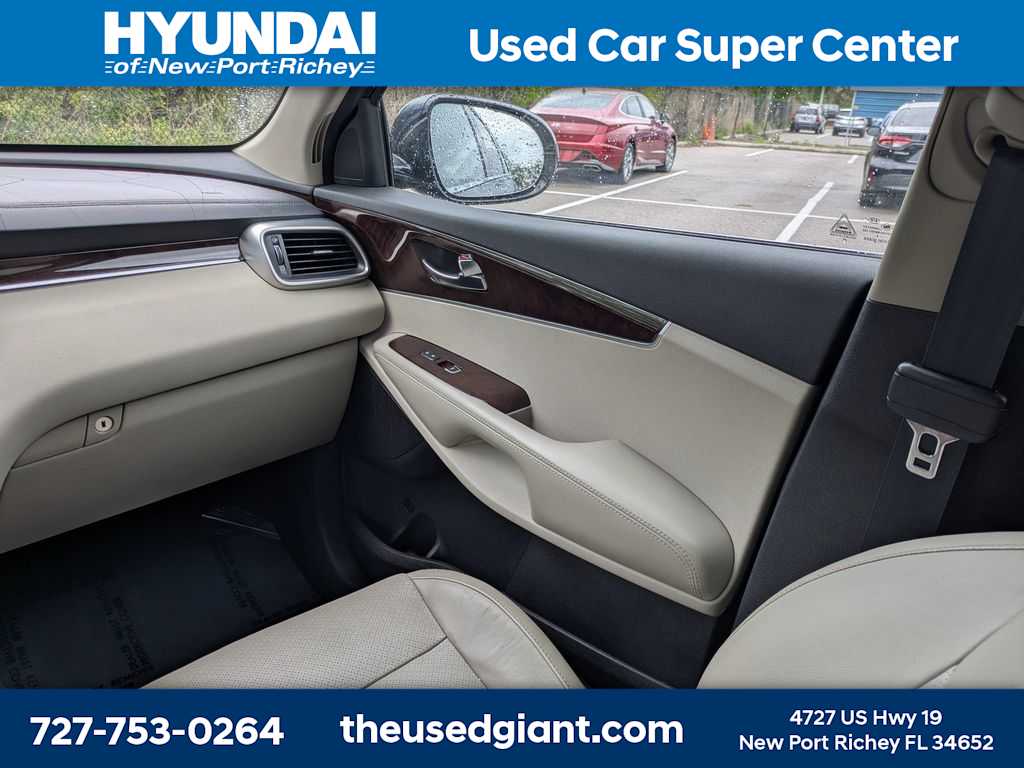 Thumbnail: 2017 Kia Sorento - 19