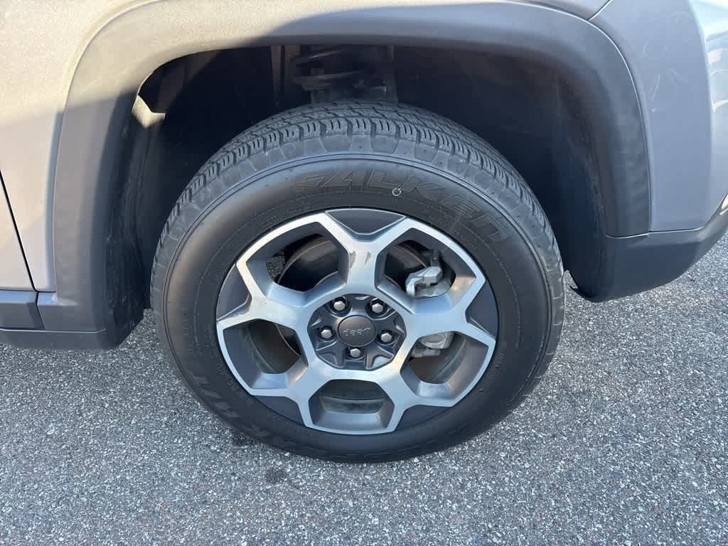 Thumbnail: 2022 Jeep Compass - 6