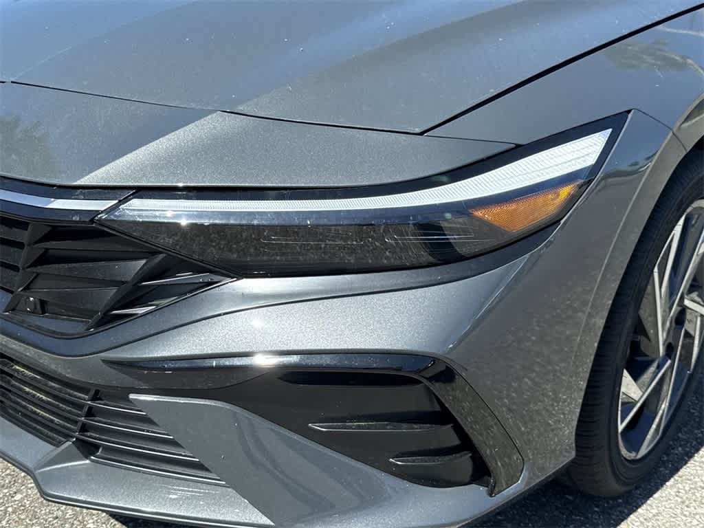 Thumbnail: 2025 Hyundai Elantra - 9