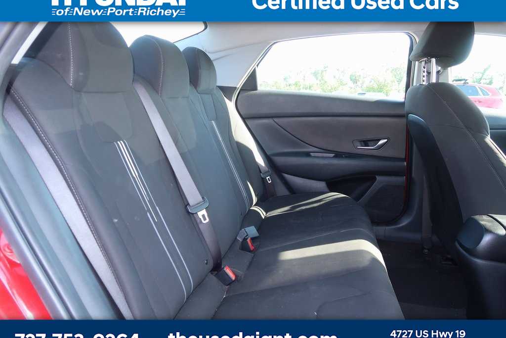 Thumbnail: 2021 Hyundai Elantra - 8