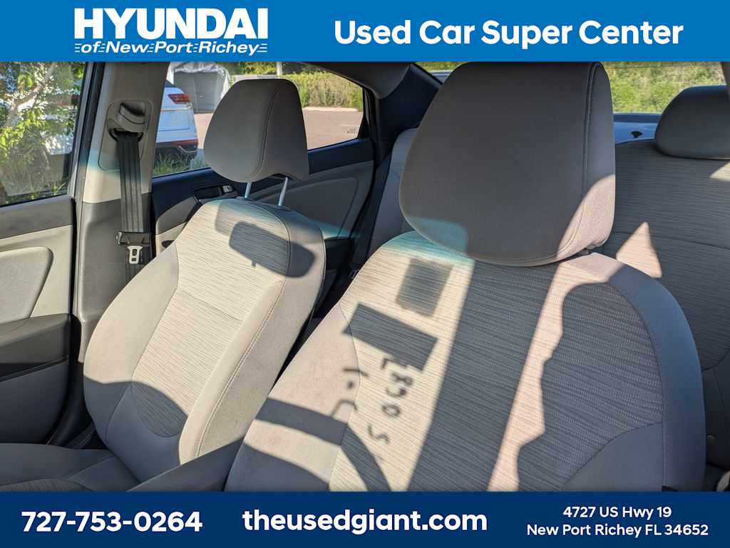 Thumbnail: 2017 Hyundai Accent - 3
