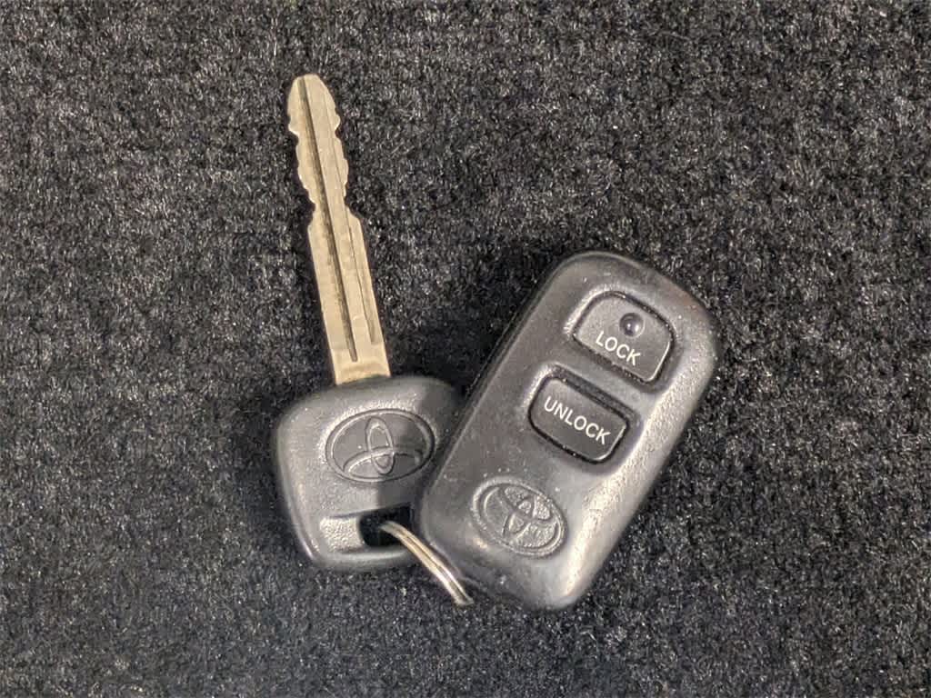 Thumbnail: 2007 Toyota FJ Cruiser - 26