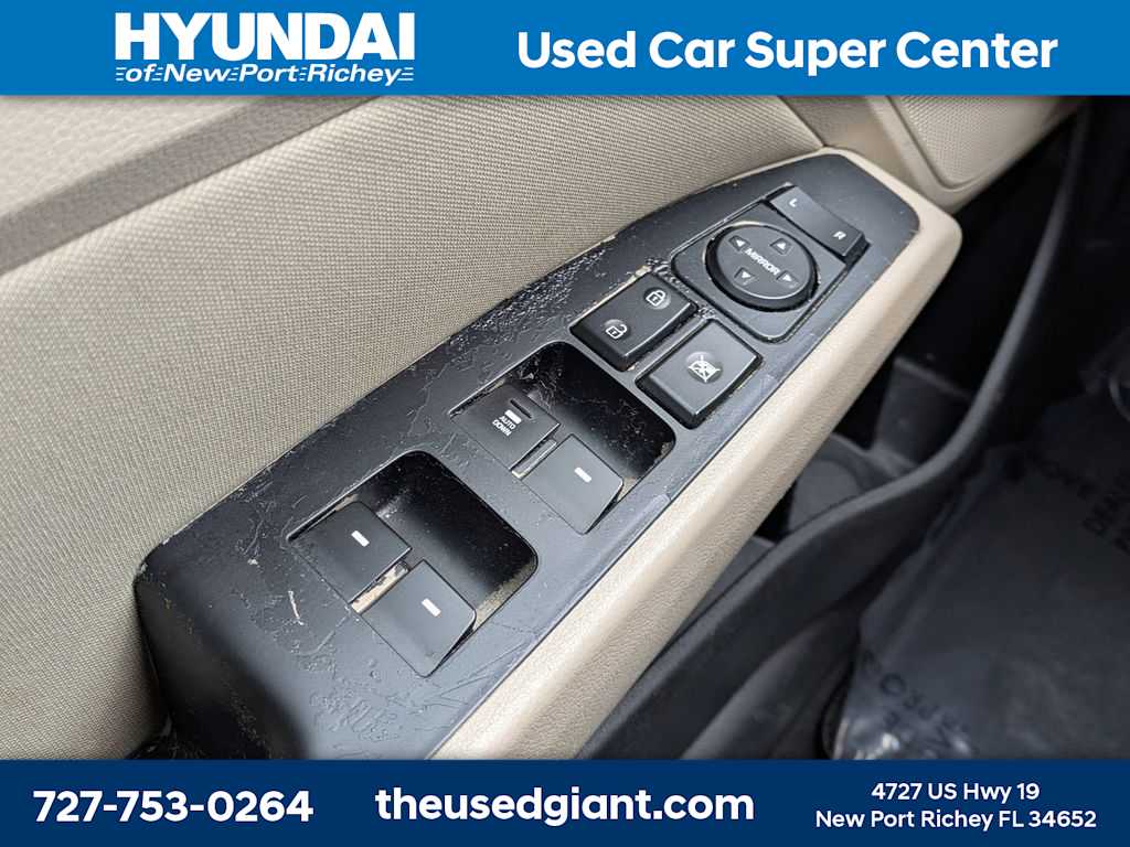 Thumbnail: 2018 Hyundai Elantra - 24