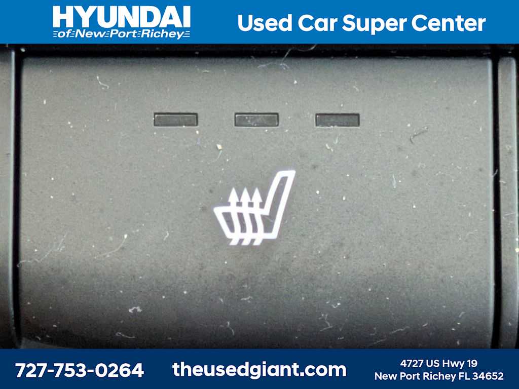 Thumbnail: 2022 Hyundai Elantra - 18