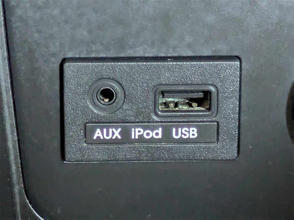 Thumbnail: 2012 Hyundai Accent - 21