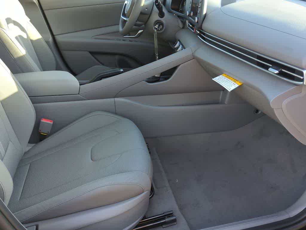 Thumbnail: 2026 Hyundai Elantra - 22