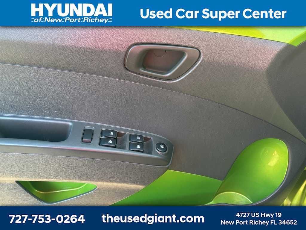 Thumbnail: 2014 Chevrolet Spark - 9