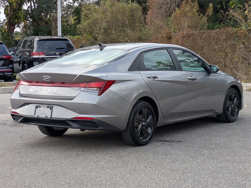 Thumbnail: 2023 Hyundai Elantra - 5