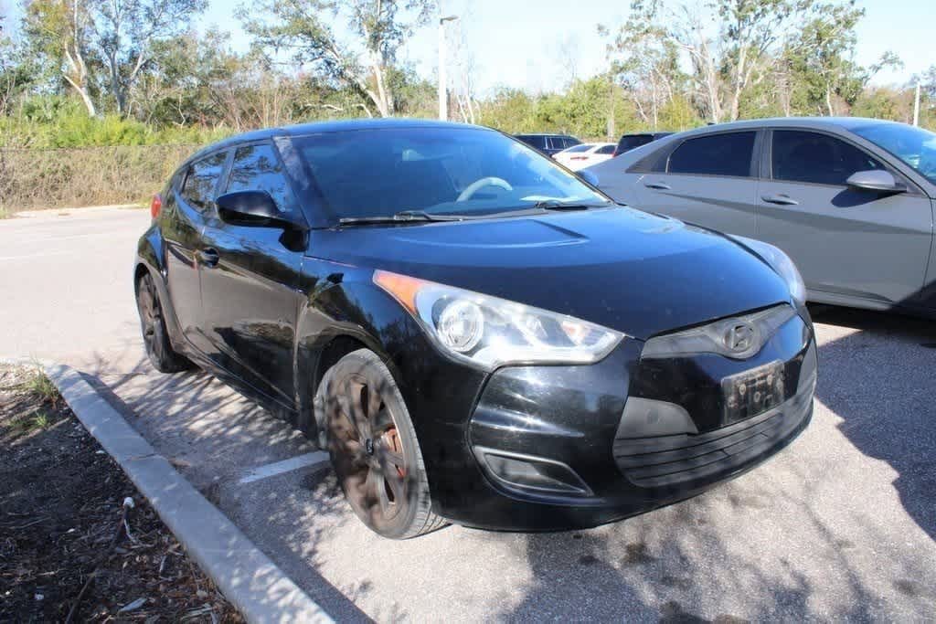 Thumbnail: 2016 Hyundai Veloster - 4