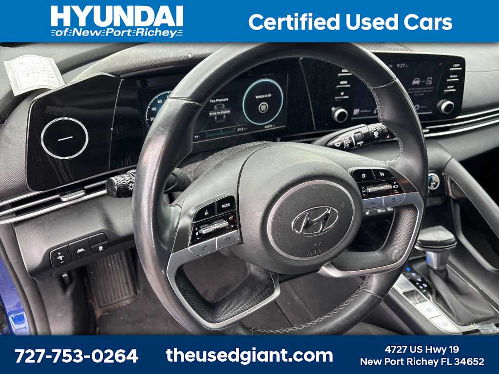 Thumbnail: 2021 Hyundai Elantra - 9