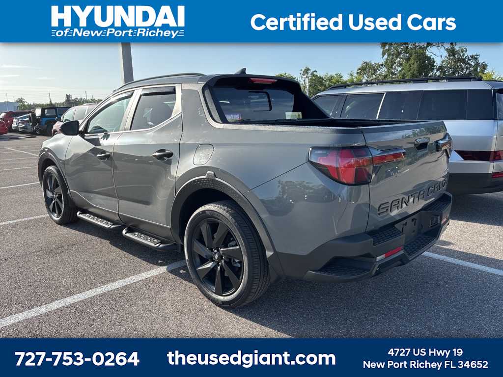 Thumbnail: 2023 Hyundai Santa Cruz - 2