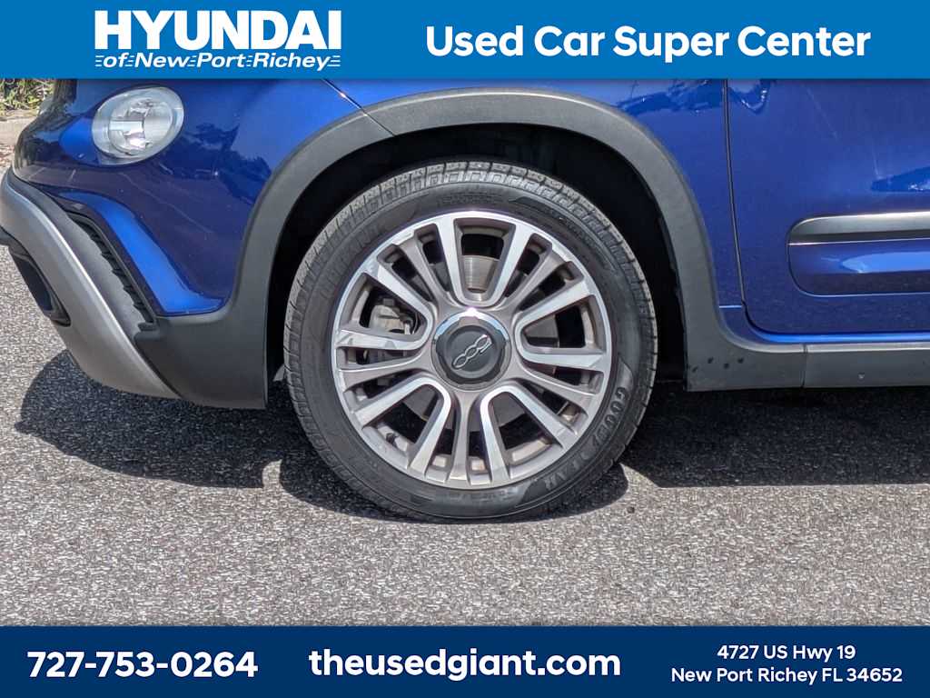 Thumbnail: 2019 Fiat 500L - 10