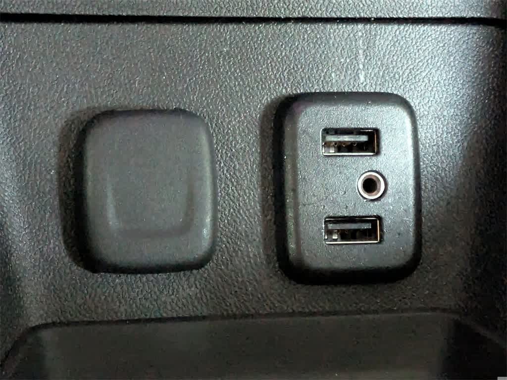 Thumbnail: 2017 Chevrolet Volt - 22