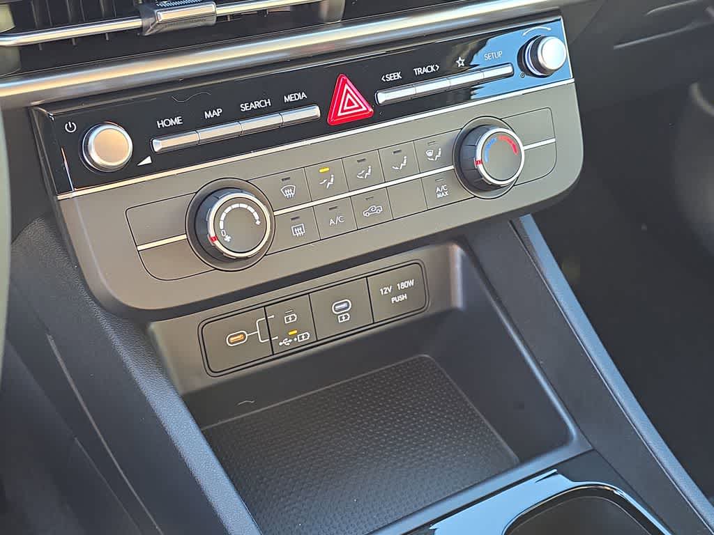 Thumbnail: 2026 Hyundai Santa Cruz - 30