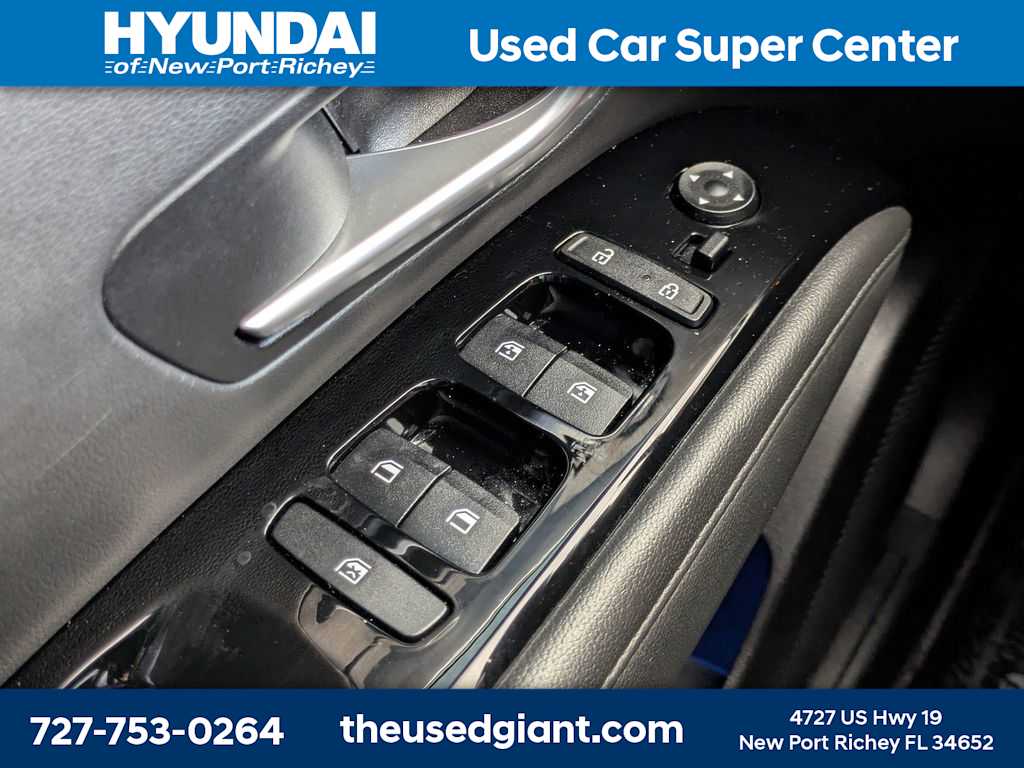 Thumbnail: 2023 Hyundai Santa Cruz - 32