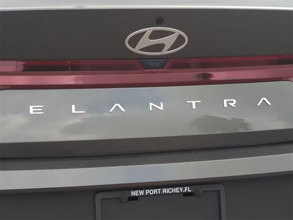 Thumbnail: 2025 Hyundai Elantra - 10