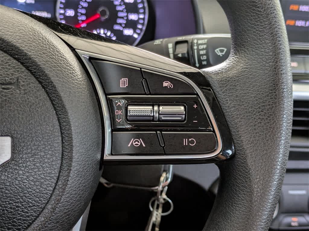 Thumbnail: 2022 Kia Forte - 24