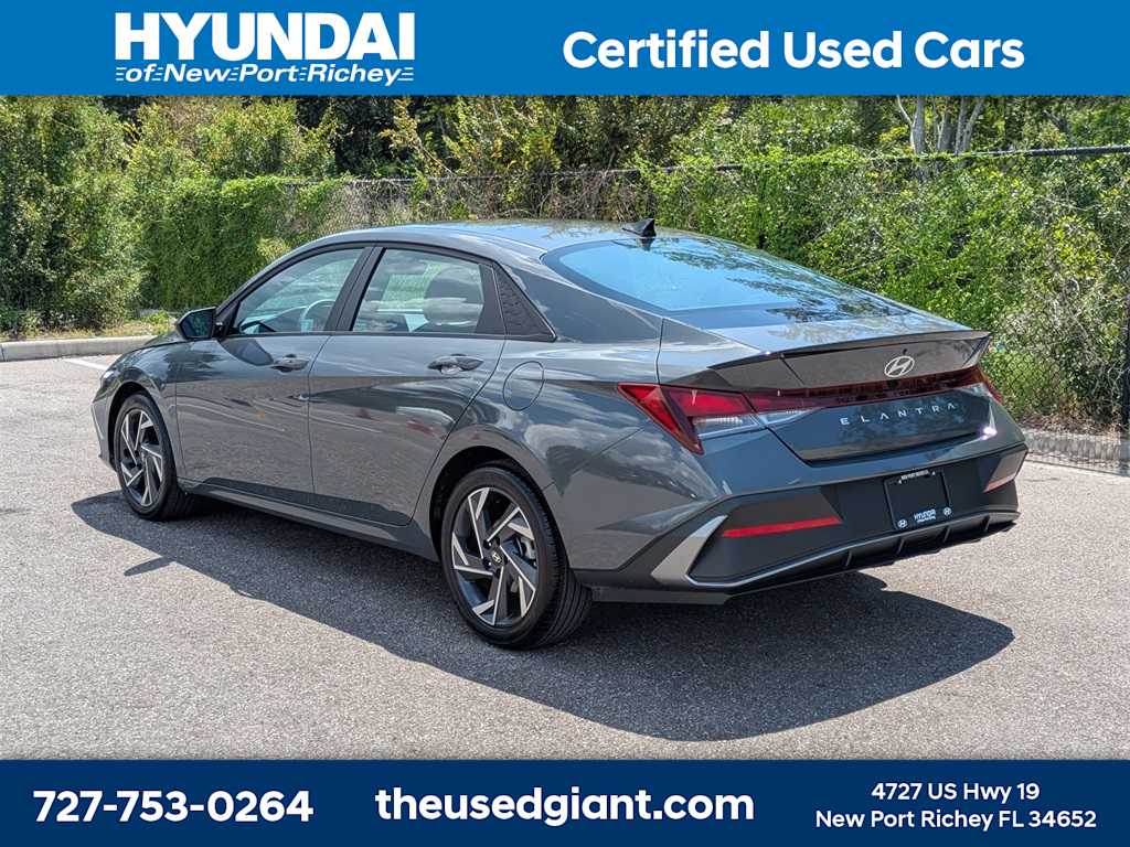 Thumbnail: 2025 Hyundai Elantra - 3