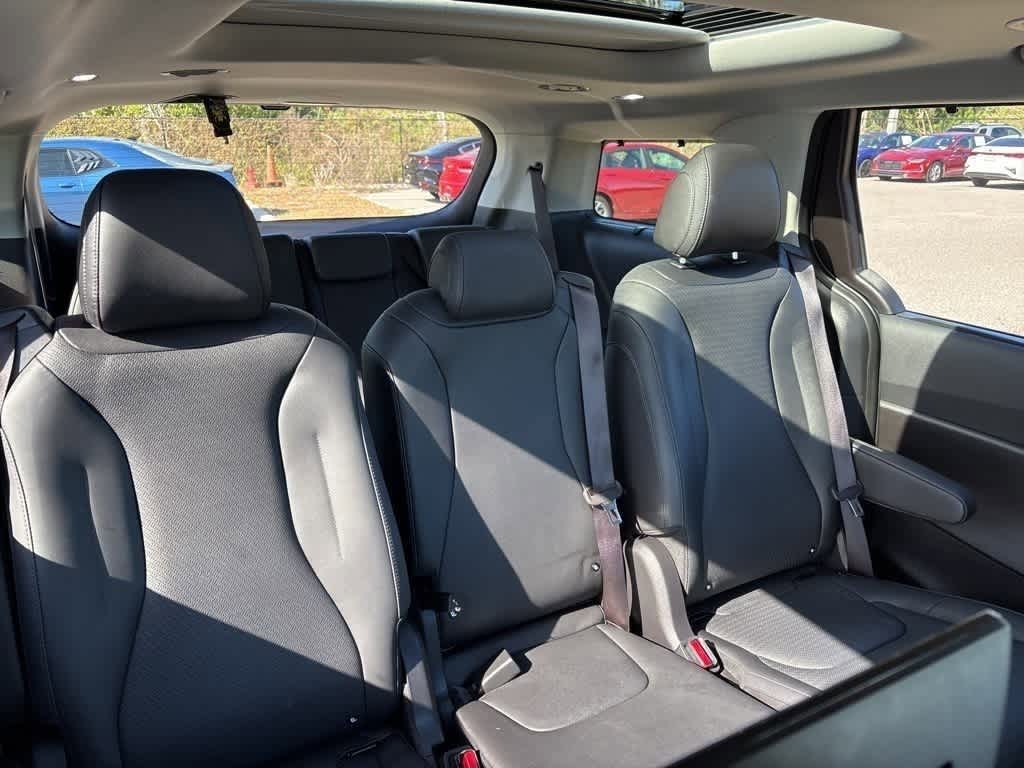 Thumbnail: 2025 Kia Carnival - 9