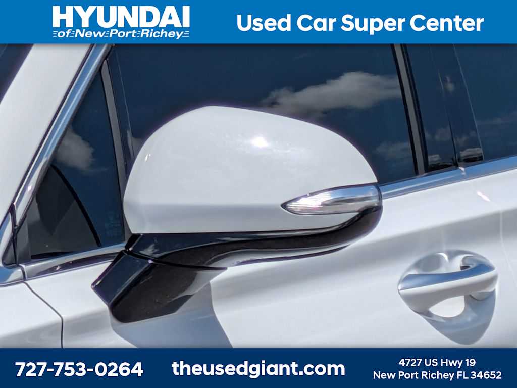 Thumbnail: 2023 Hyundai Santa Fe - 11