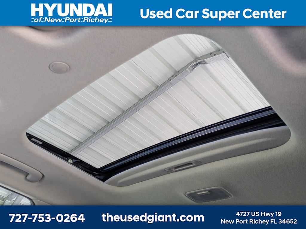 Thumbnail: 2024 Hyundai Venue - 21