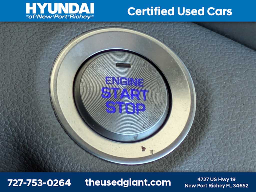 Thumbnail: 2020 Hyundai Elantra - 32