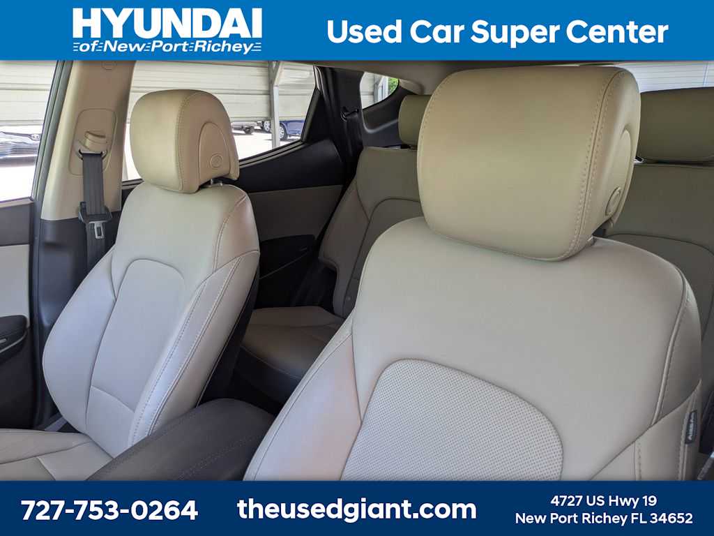 Thumbnail: 2017 Hyundai Santa Fe - 7