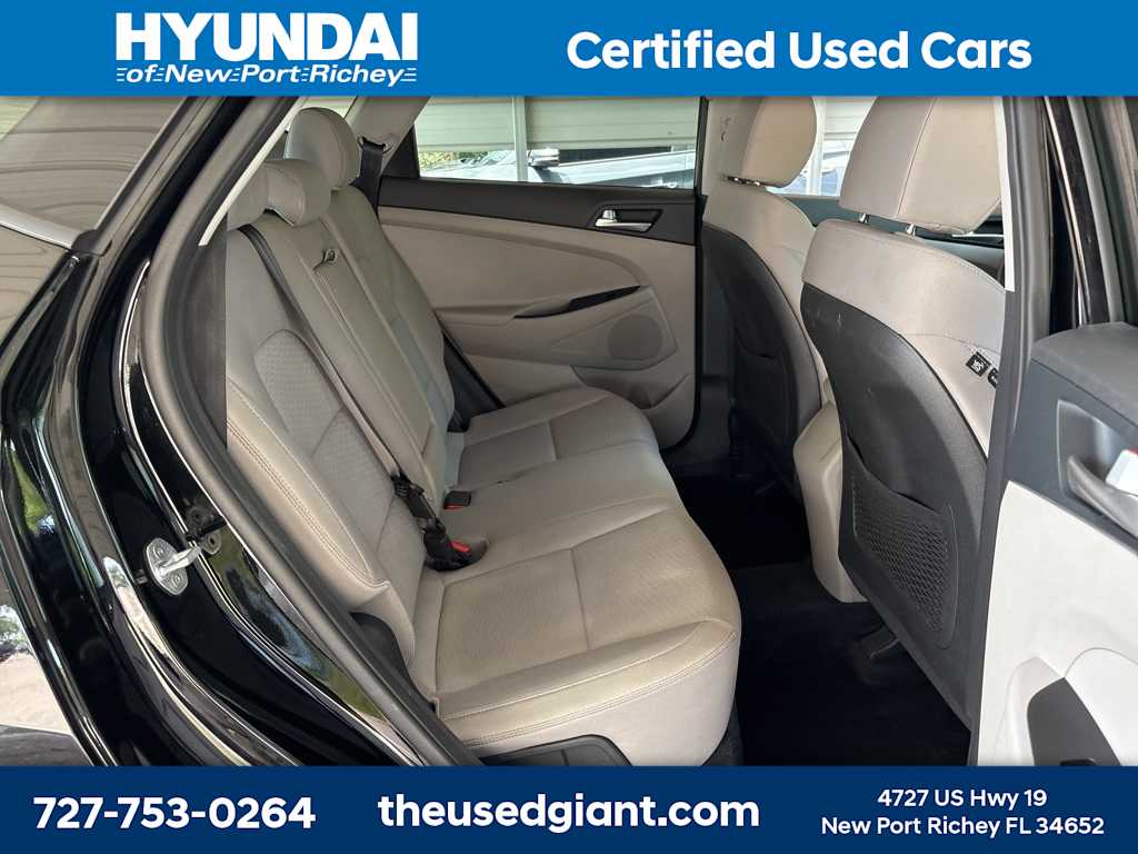 2020 Hyundai Tucson SE 12