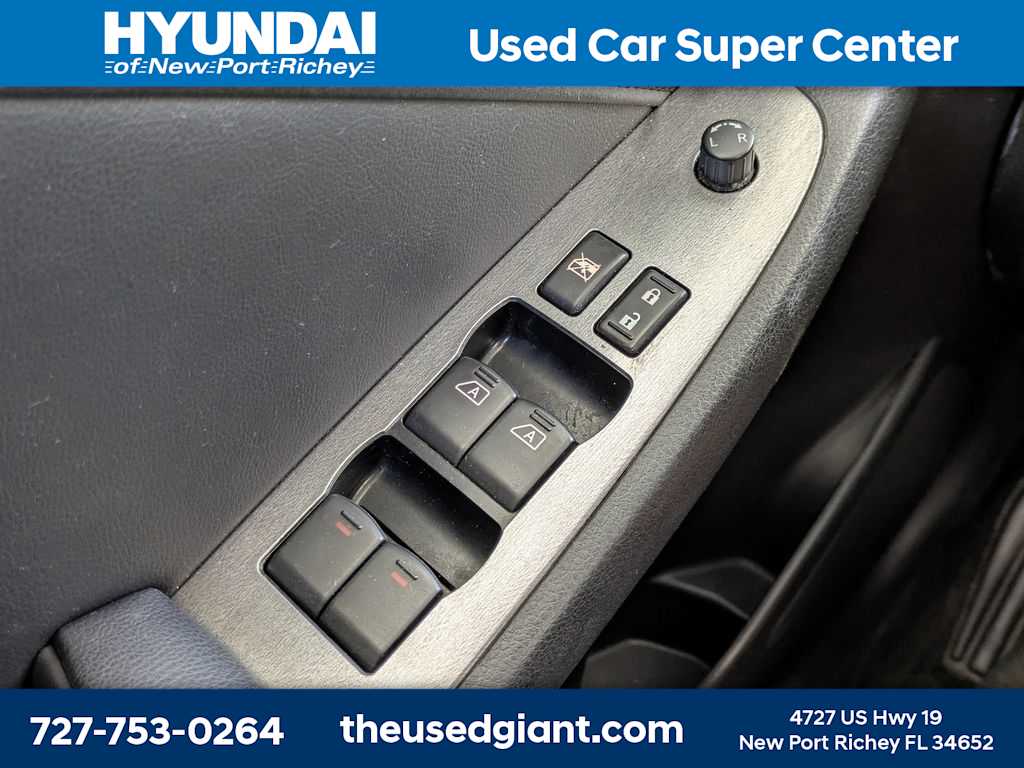 Thumbnail: 2012 Nissan Altima - 28