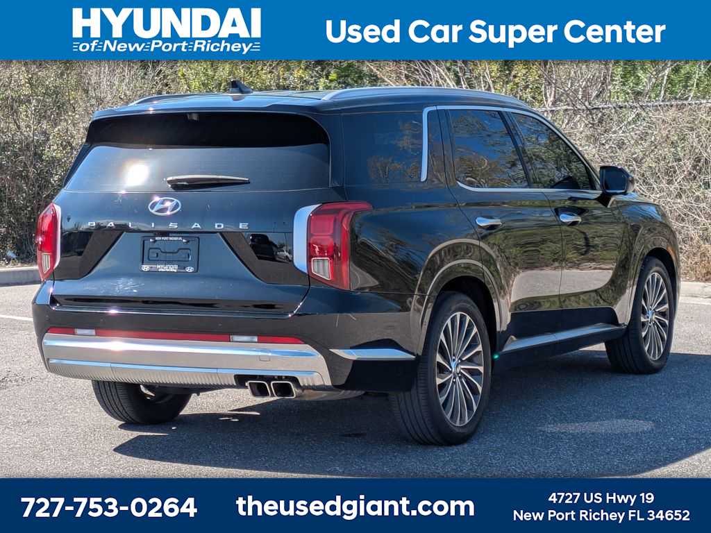 Thumbnail: 2023 Hyundai Palisade - 5