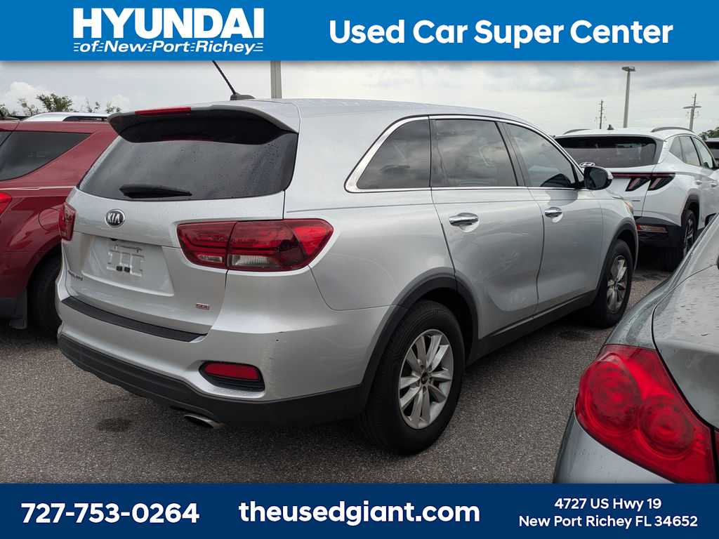 Thumbnail: 2019 Kia Sorento - 2