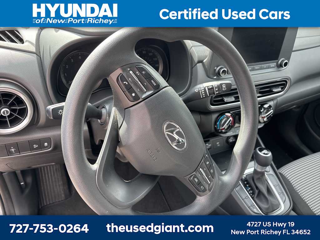 2022 Hyundai Kona SE 10