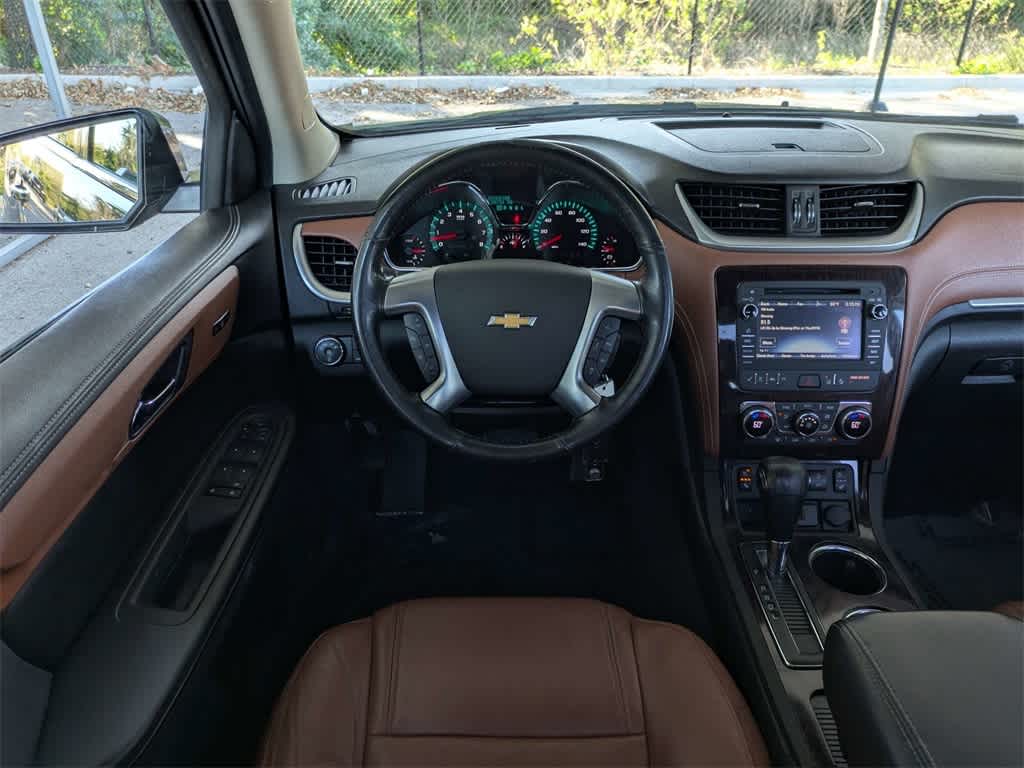 Thumbnail: 2017 Chevrolet Traverse - 21
