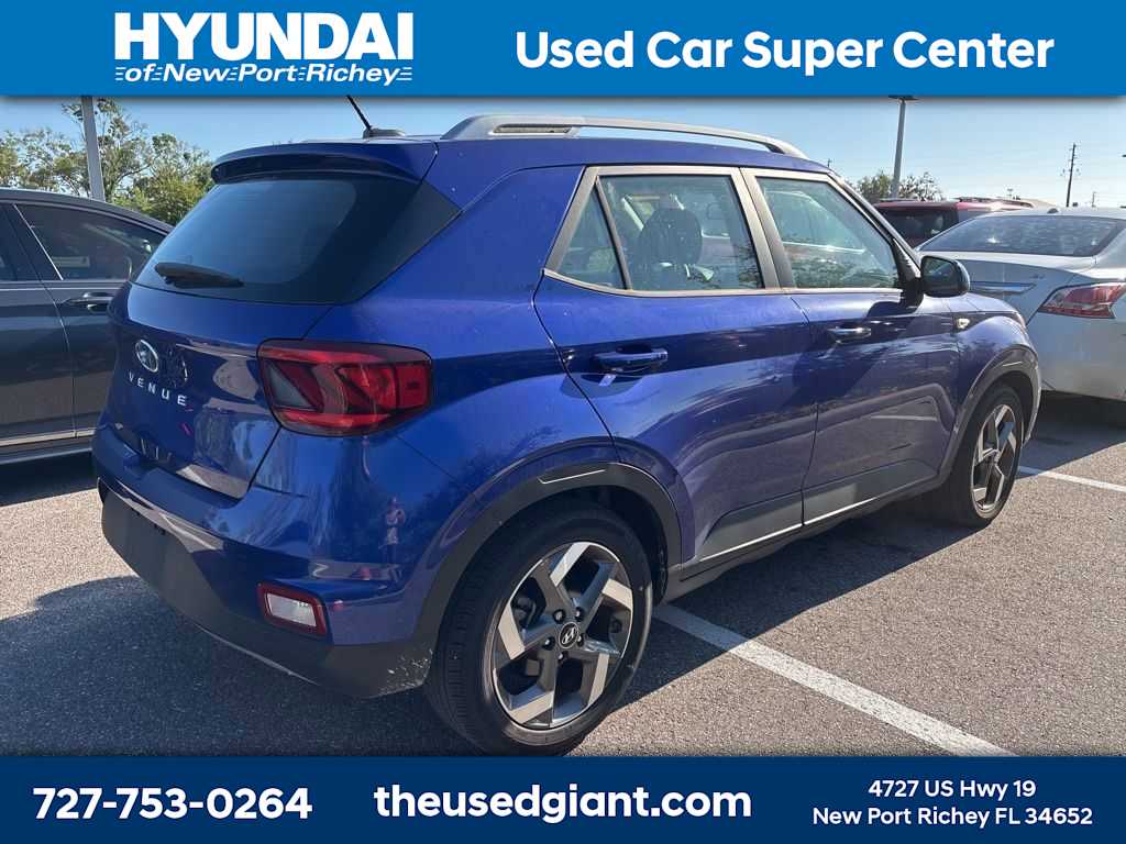 Thumbnail: 2023 Hyundai Venue - 3