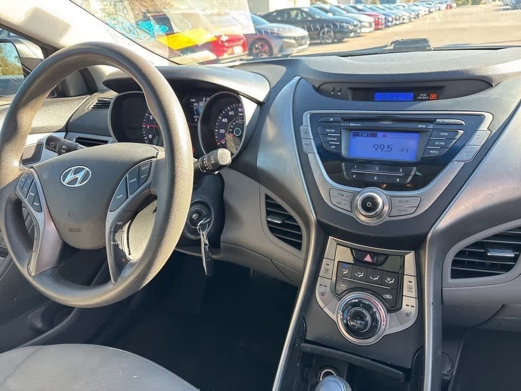 Thumbnail: 2013 Hyundai Elantra - 6
