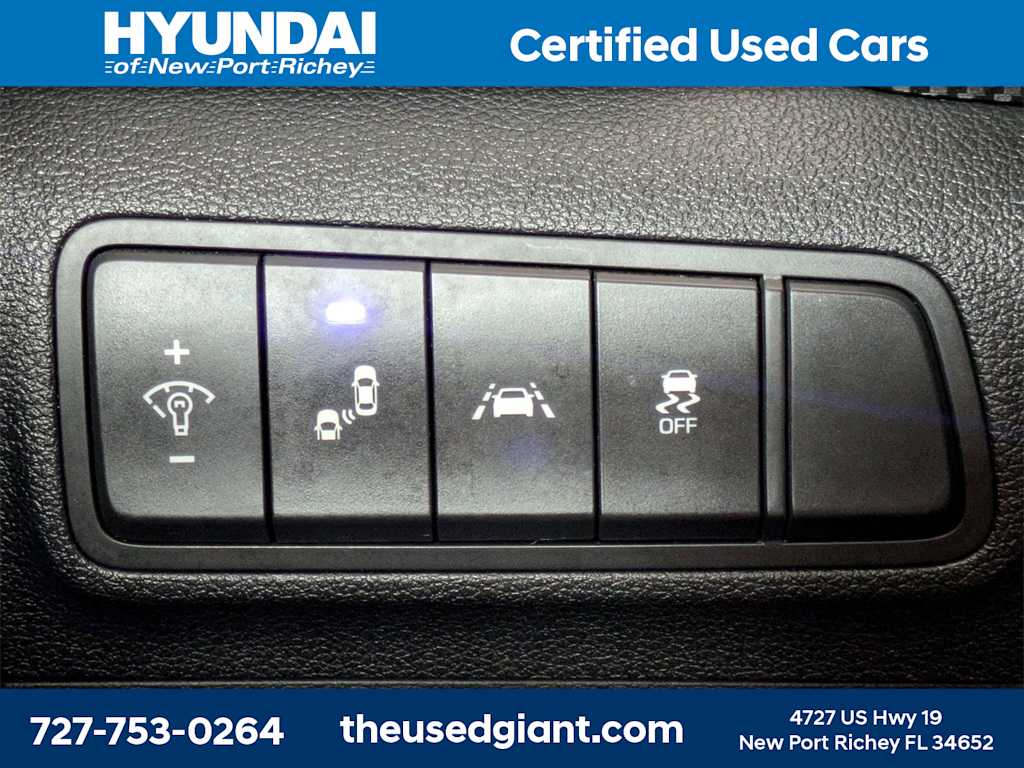 Thumbnail: 2021 Hyundai Tucson - 25