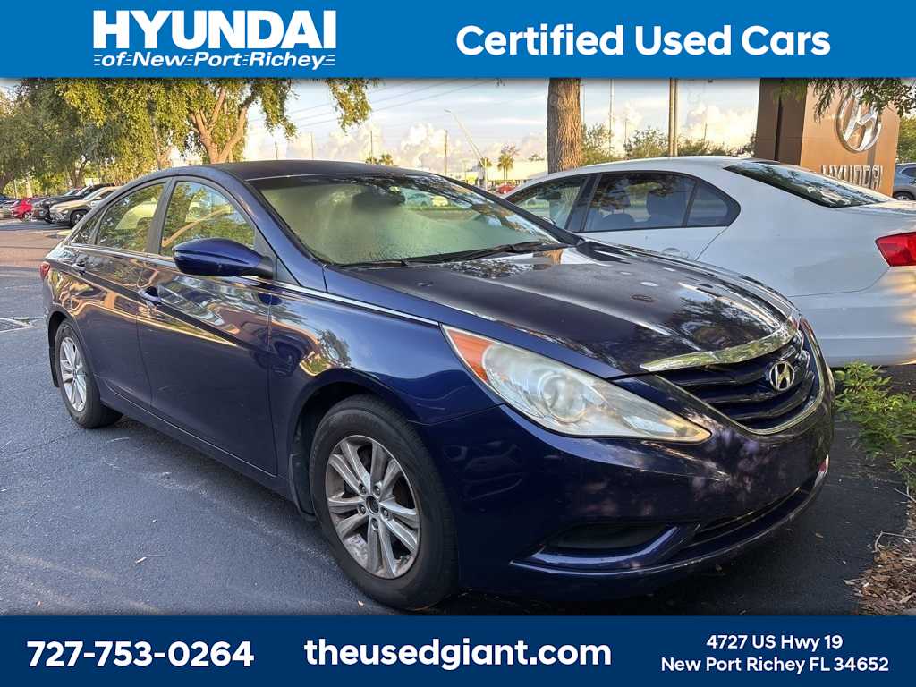Thumbnail: 2011 Hyundai Sonata - 4